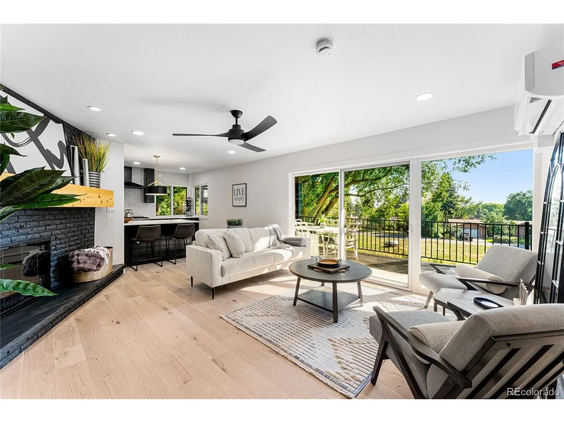 Photo of 1401 Hillside Dr