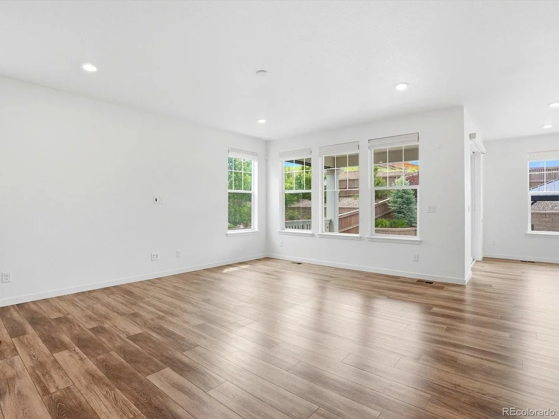 Photo of 982 High Point Trl