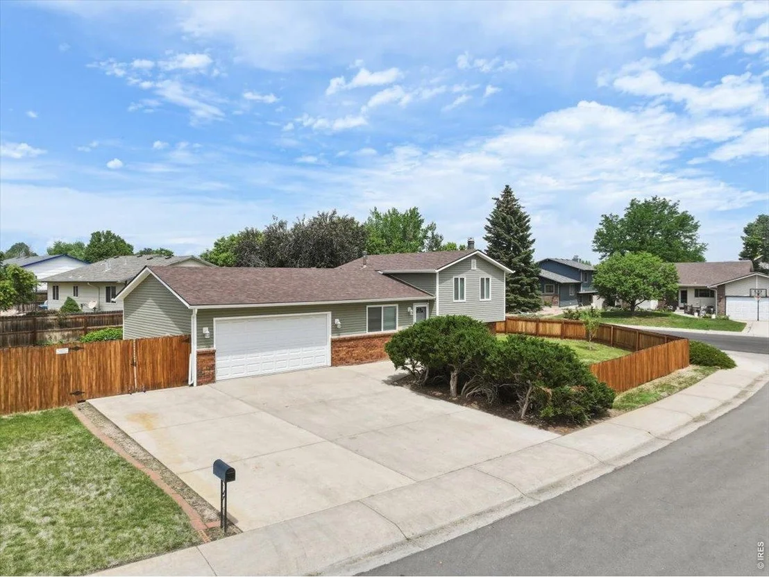Photo of 113 44th Ave