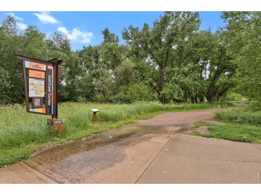 Photo of Unit D at 1118 Centaur Cir