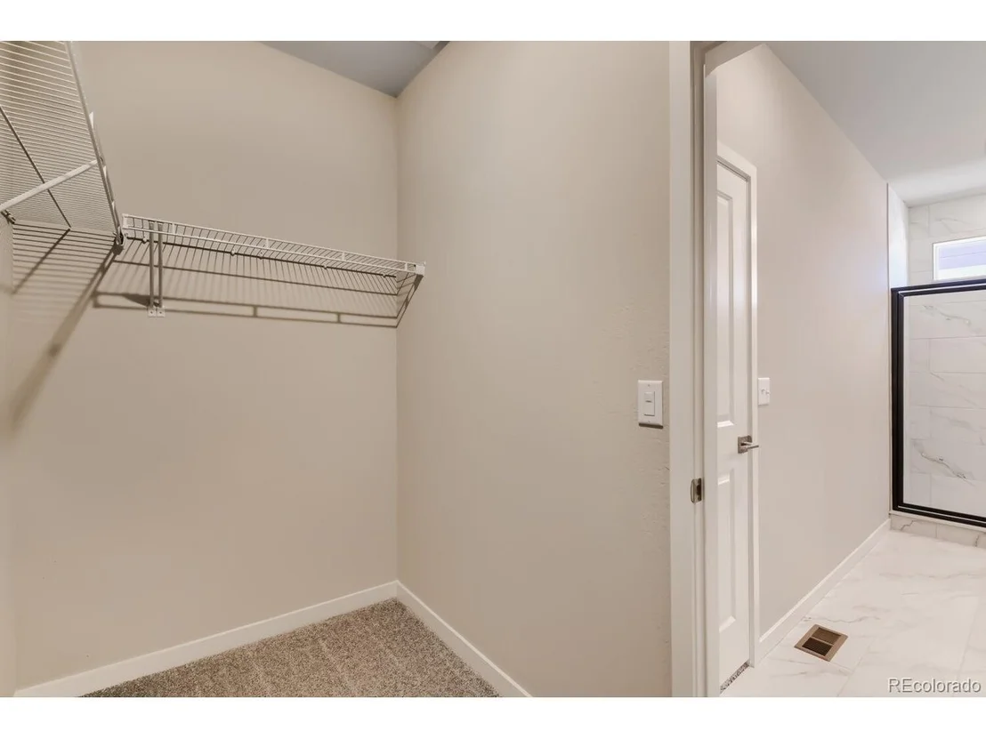 Photo of 46435 Heritage Ave