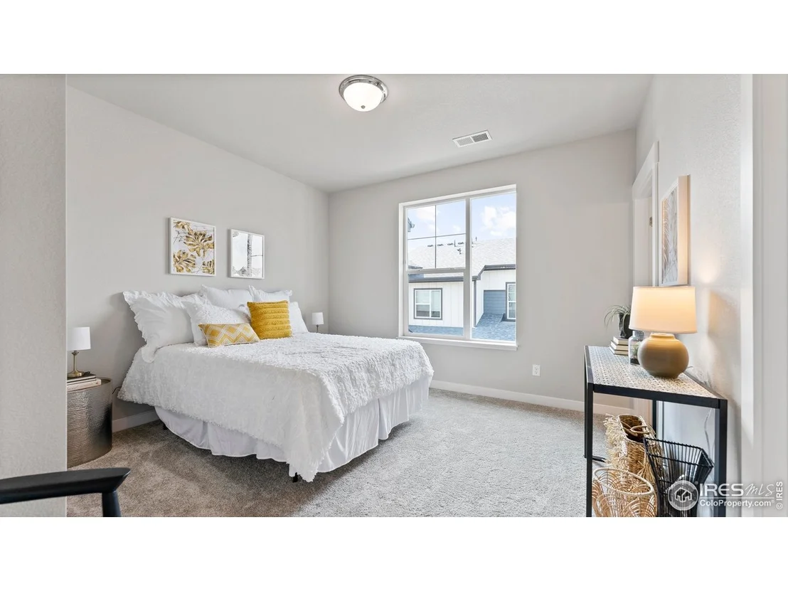 Photo of 6780 Maple Leaf Dr