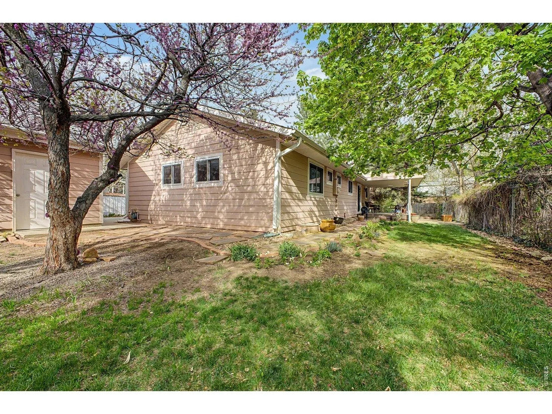 Photo of 1453 Chestnut Pl