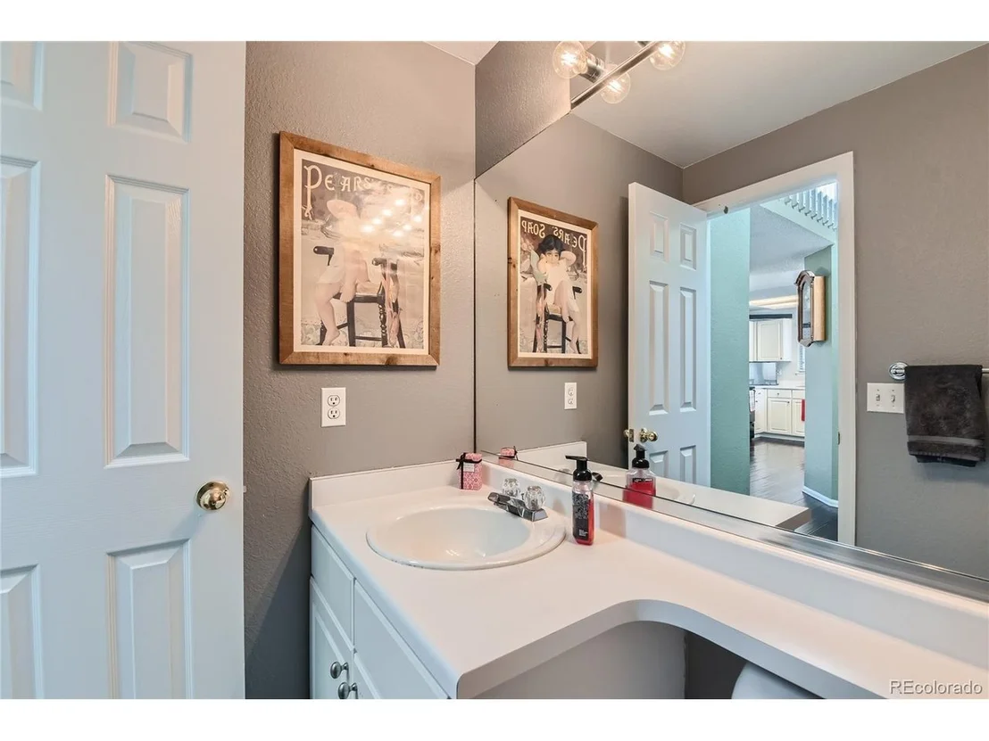 Photo of 2439 Cherry Cir
