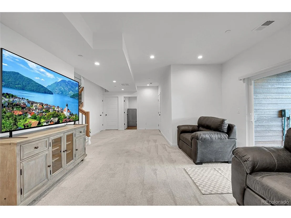 Photo of 191 Diamond Dr