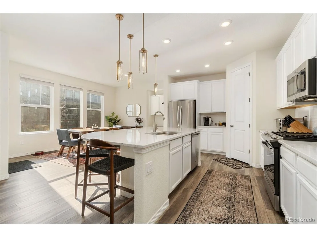 Photo of 810 Compass Dr