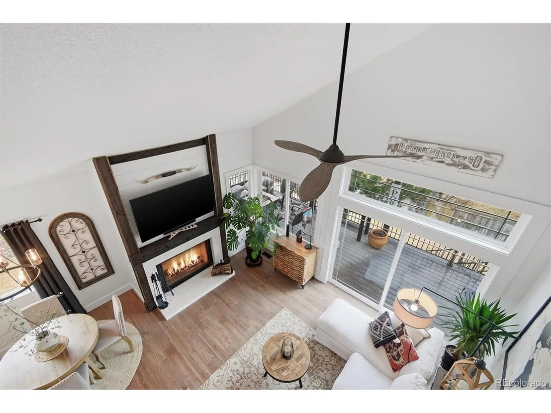 Photo of 2331 Meadows Ln