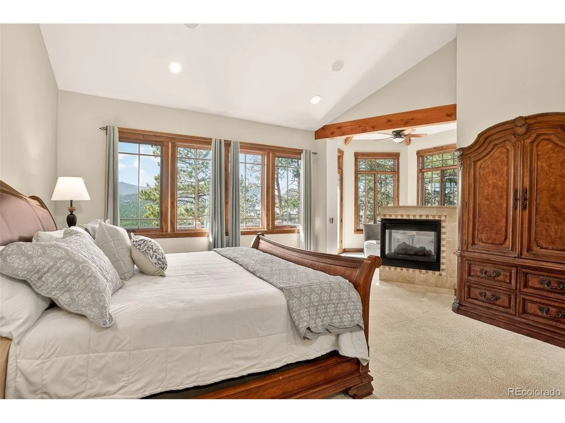 Photo of 524 Humphrey Dr