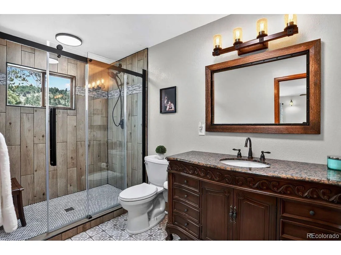 Photo of 1539 Bluebird Dr
