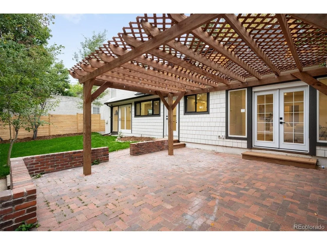 Photo of 414 Elm St