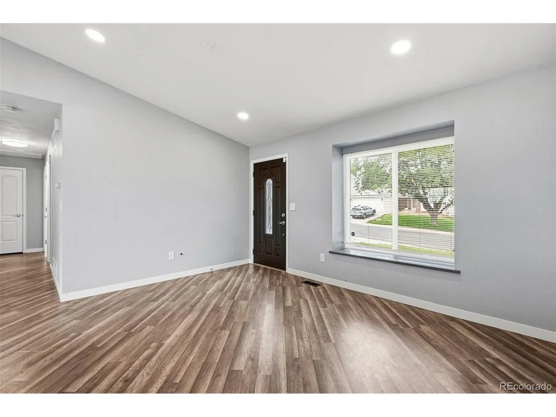 Photo of 5796 W 74th Pl