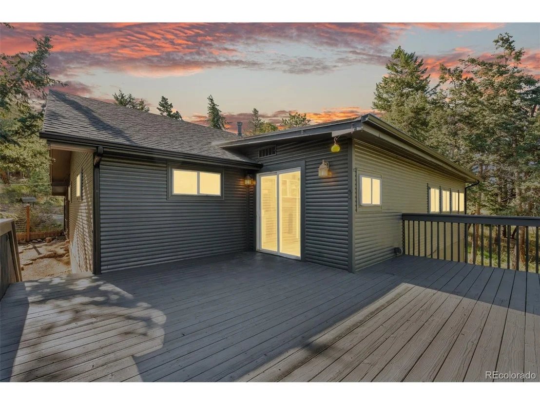 Photo of 5886 High Dr