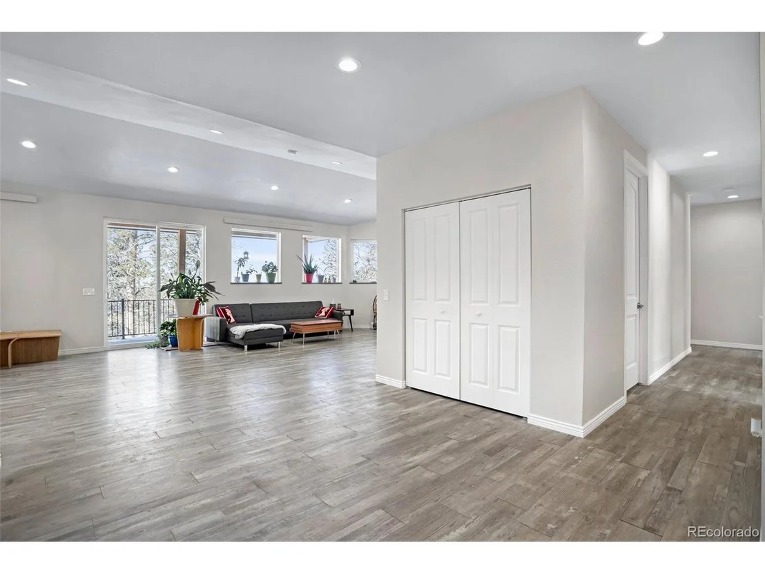 Photo of 1249 Karlann Dr