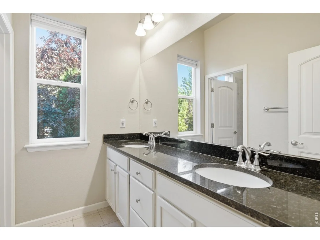 Photo of 882 Jenny Ln