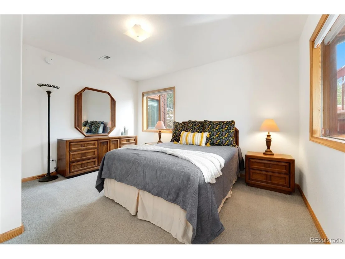 Photo of 660 Coyote Cir