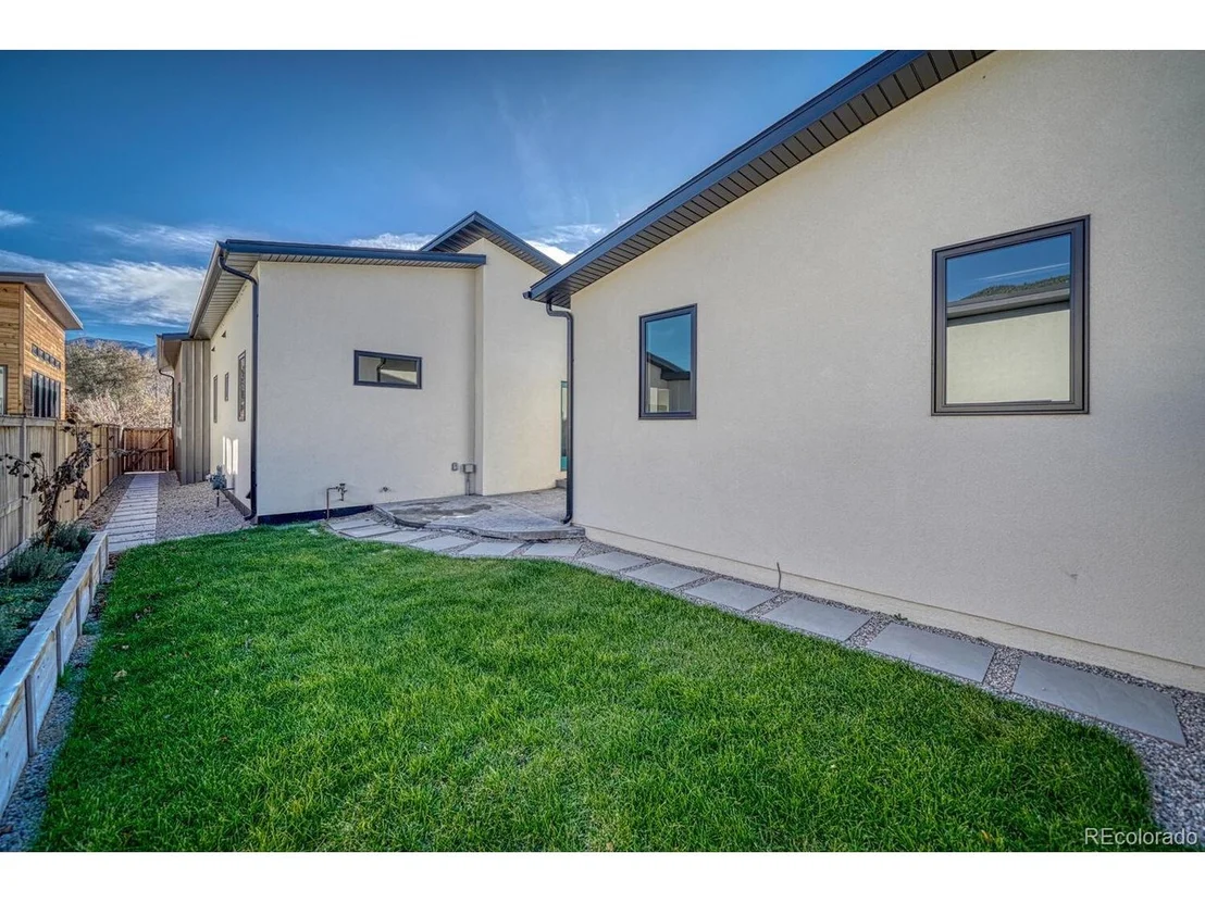 Photo of 322 Two Rivers Rd