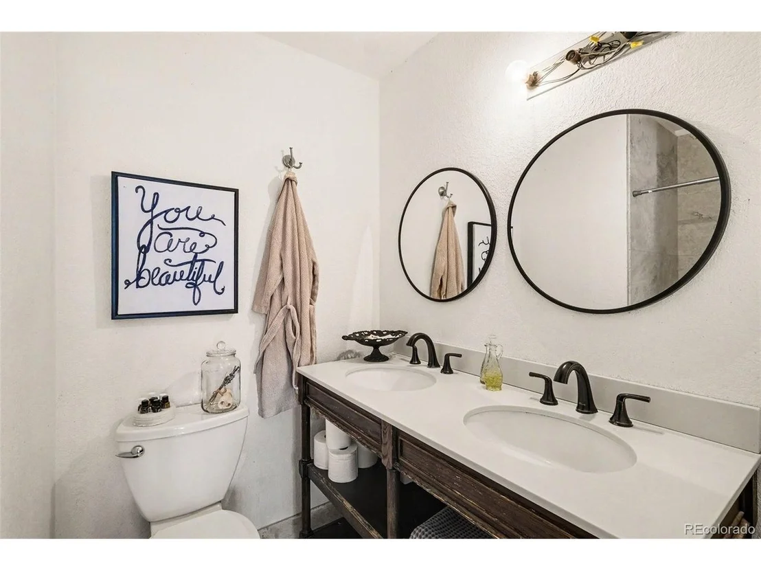 Photo of 3103 Cody Ave