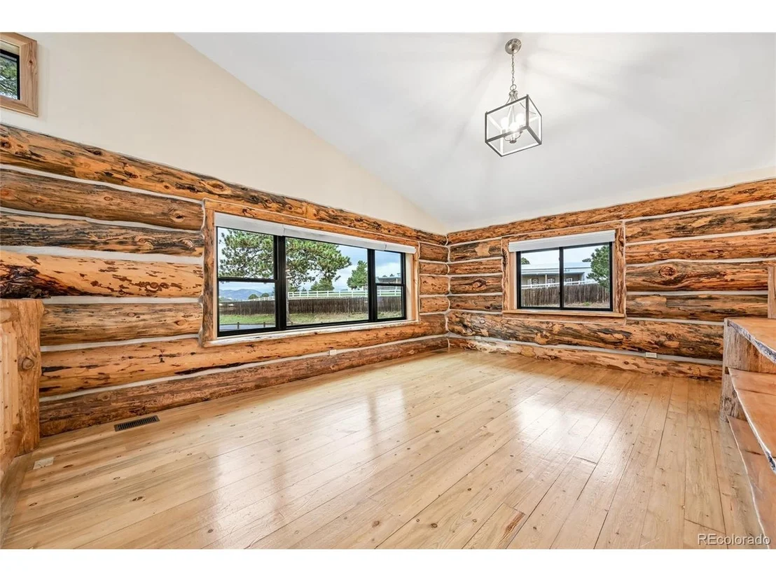 Photo of 4150 Aztec Rd
