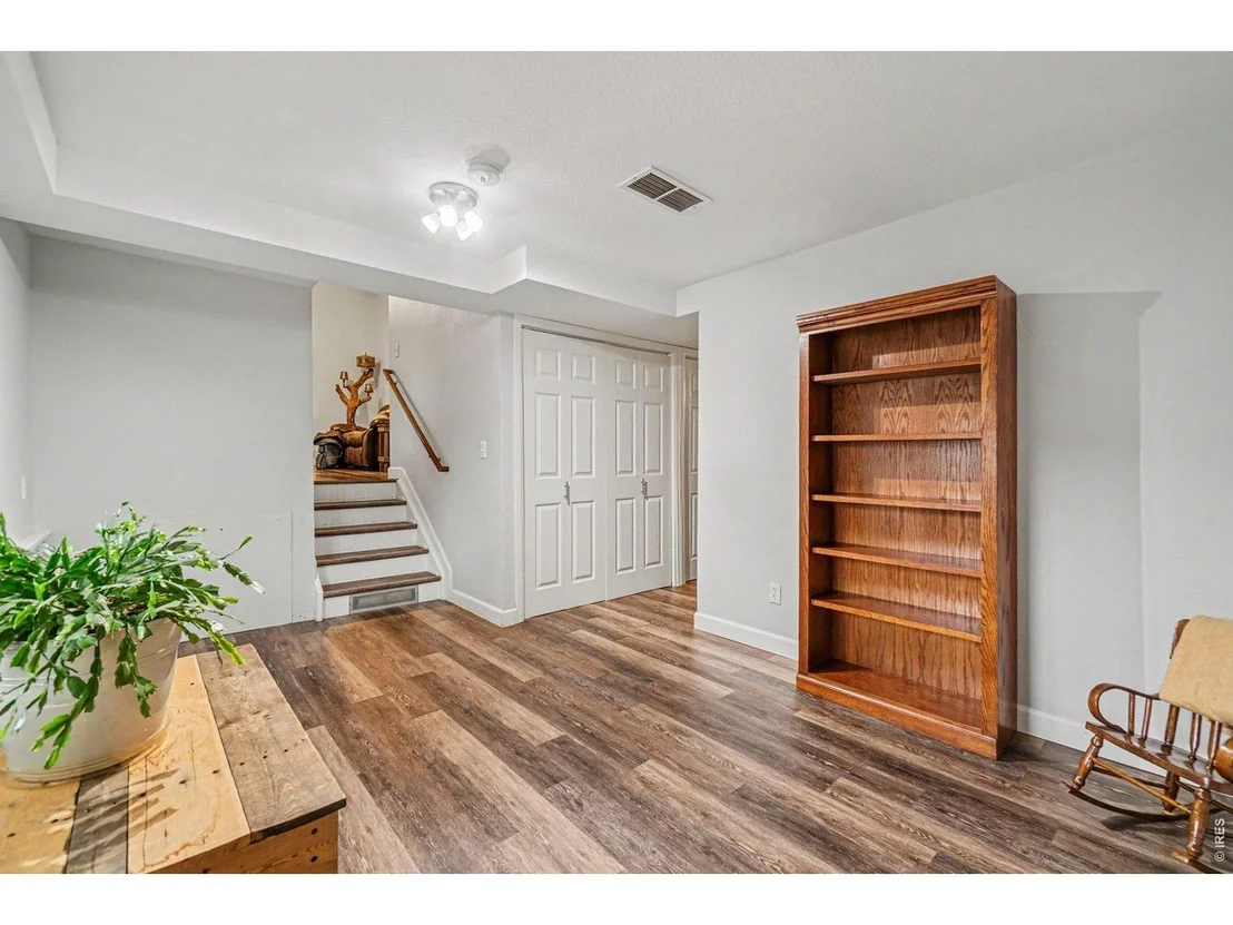 Photo of 1404 Willow Dr