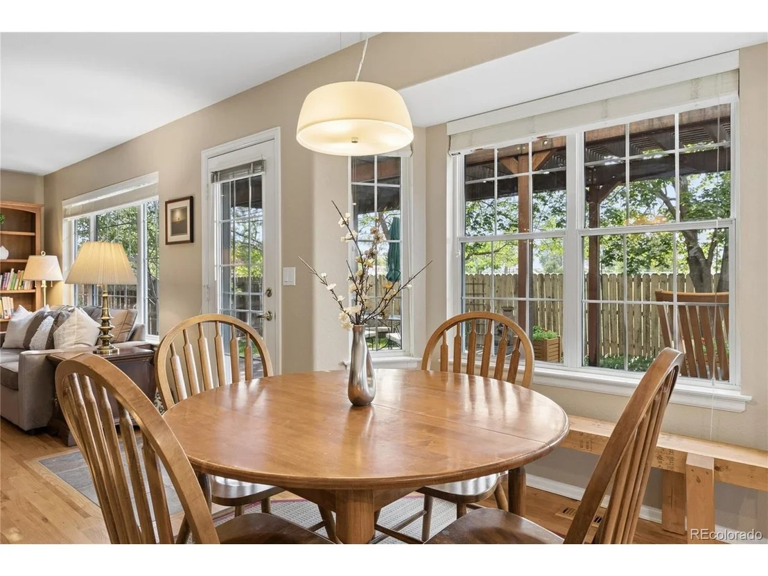 Photo of 423 Pinewood Cir