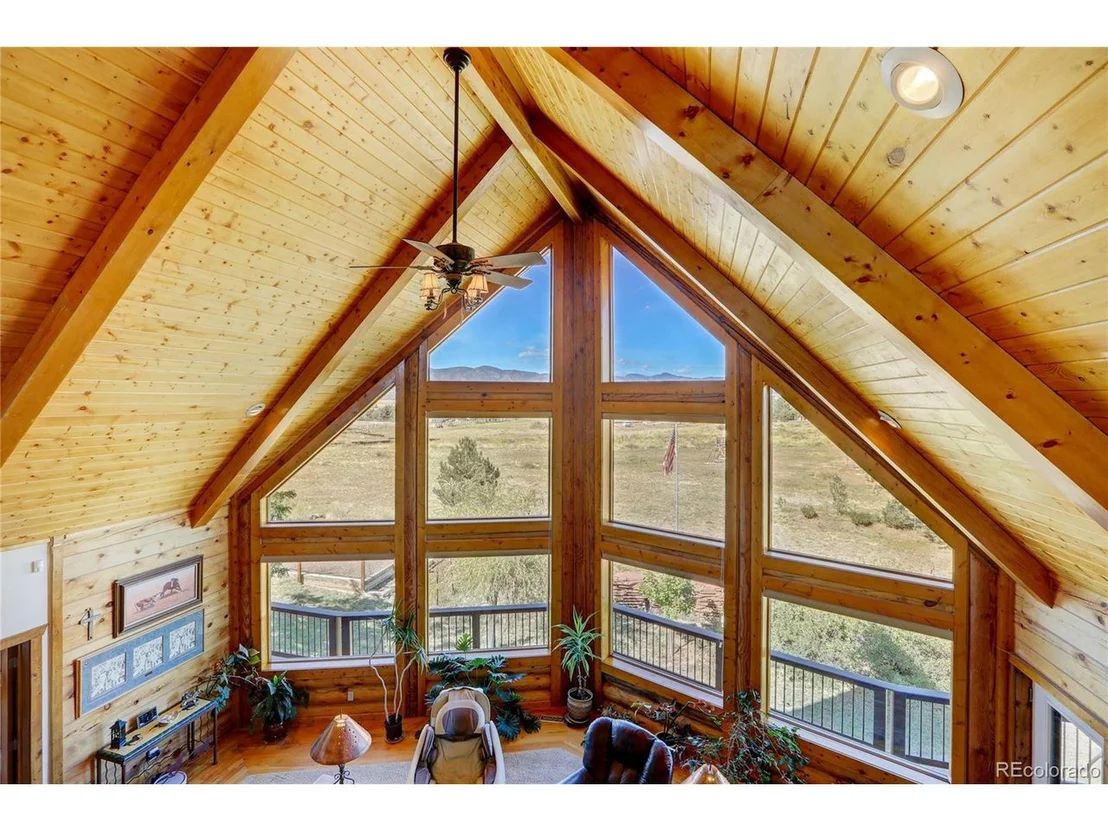 Photo of 6584 Lakeside Cir