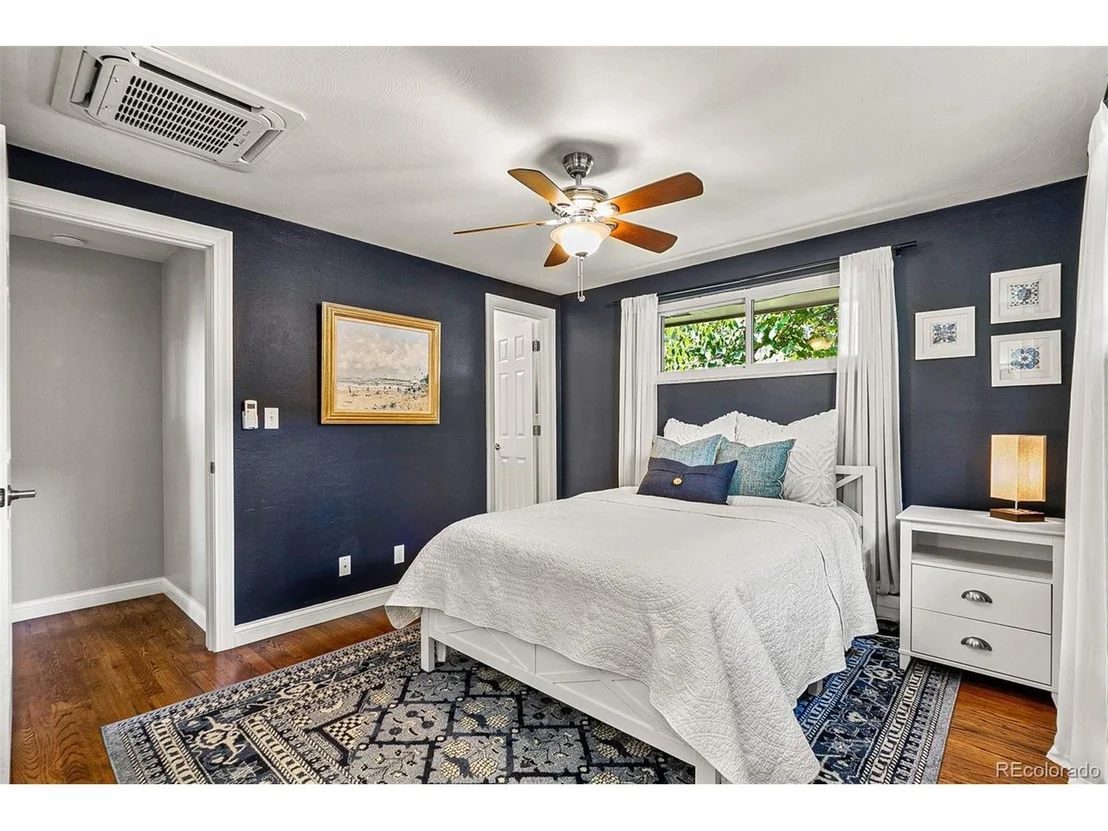Photo of 1439 Sunset St