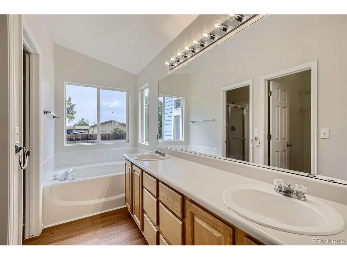 Photo of 732 Bluegrass Dr