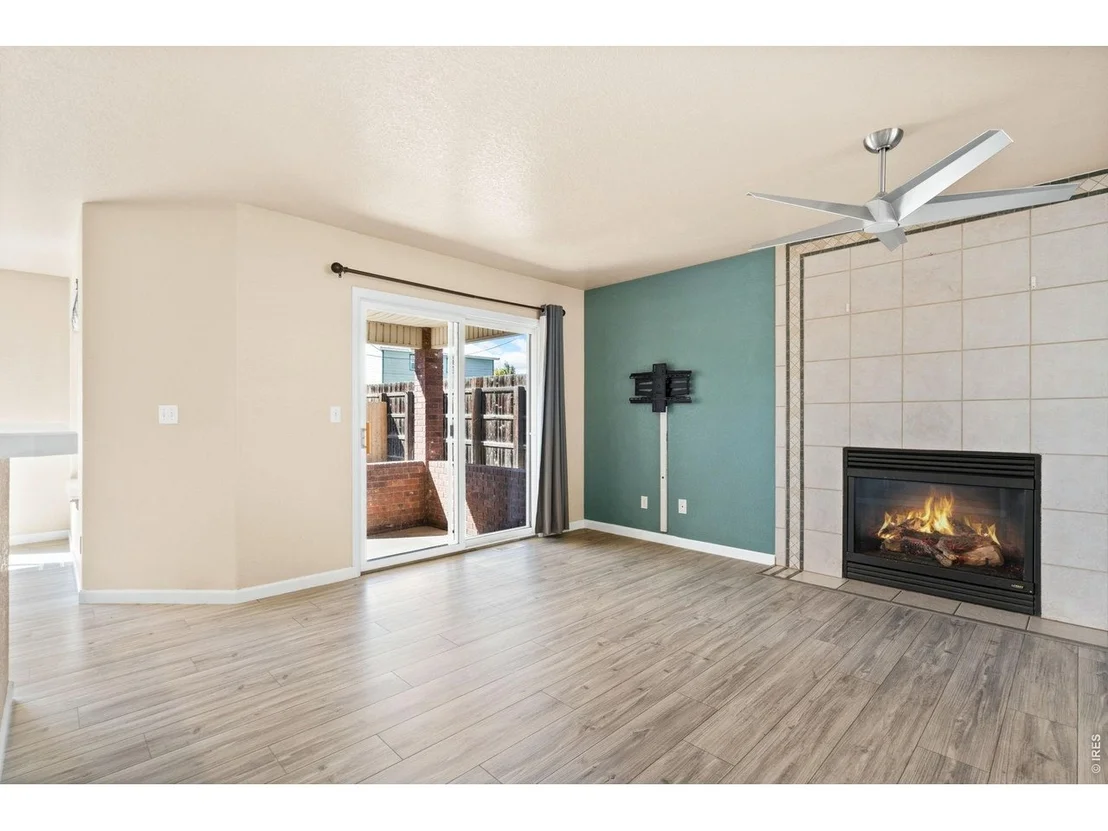 Photo of 300 3rd St