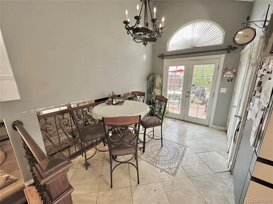 Photo of 4500 Eugene Way
