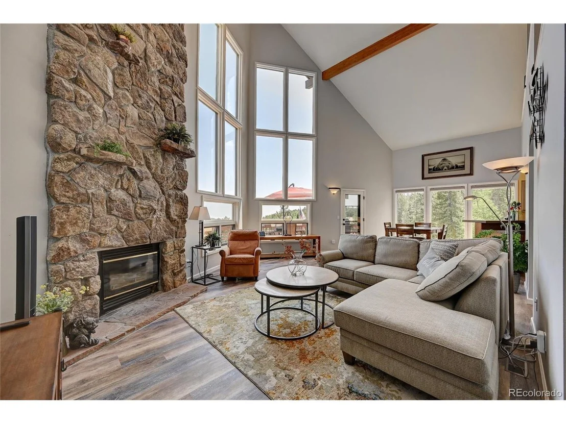 Photo of 30382 Mary Dr