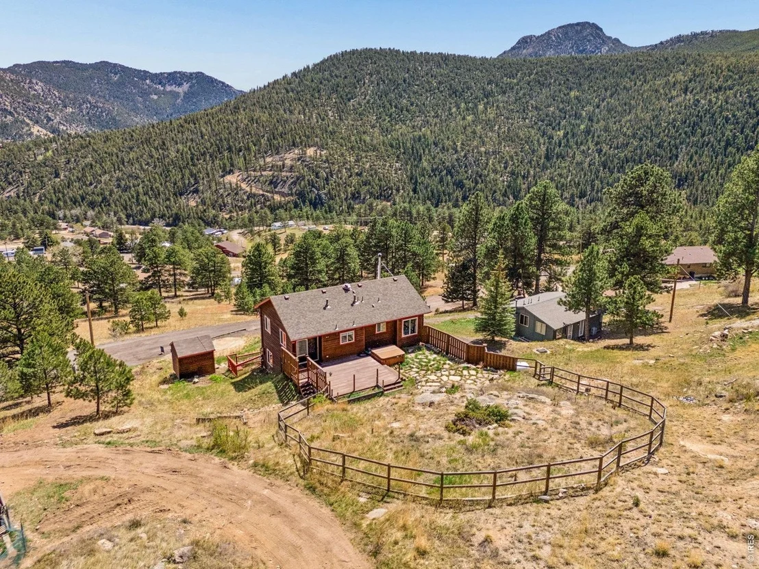 Photo of 11150 Circle Dr