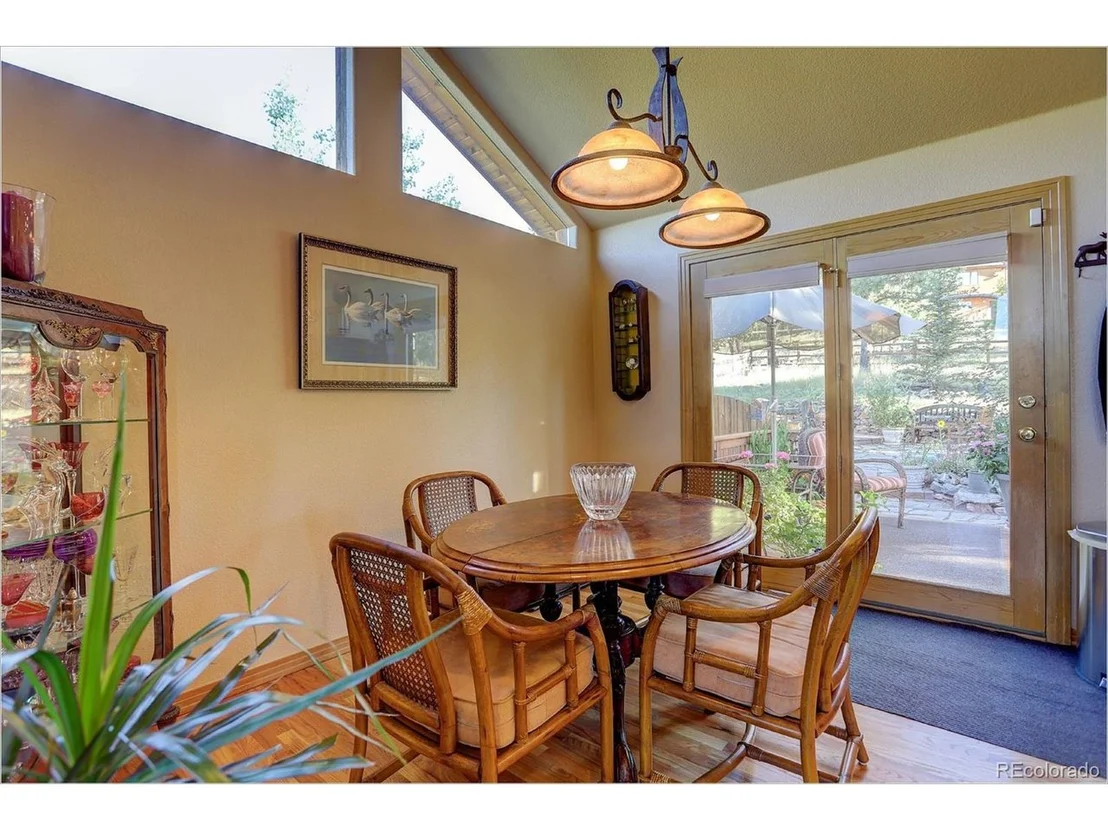 Photo of 109 Royal Ridge Dr