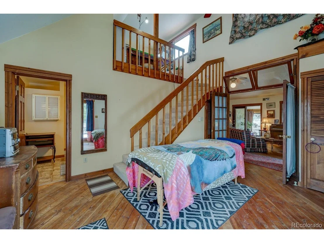 Photo of 6485 Divide Dr
