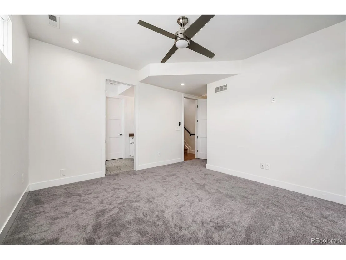 Photo of 2114 Lowell Blvd