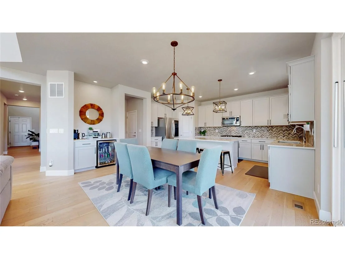 Photo of 416 Hyde Park Cir