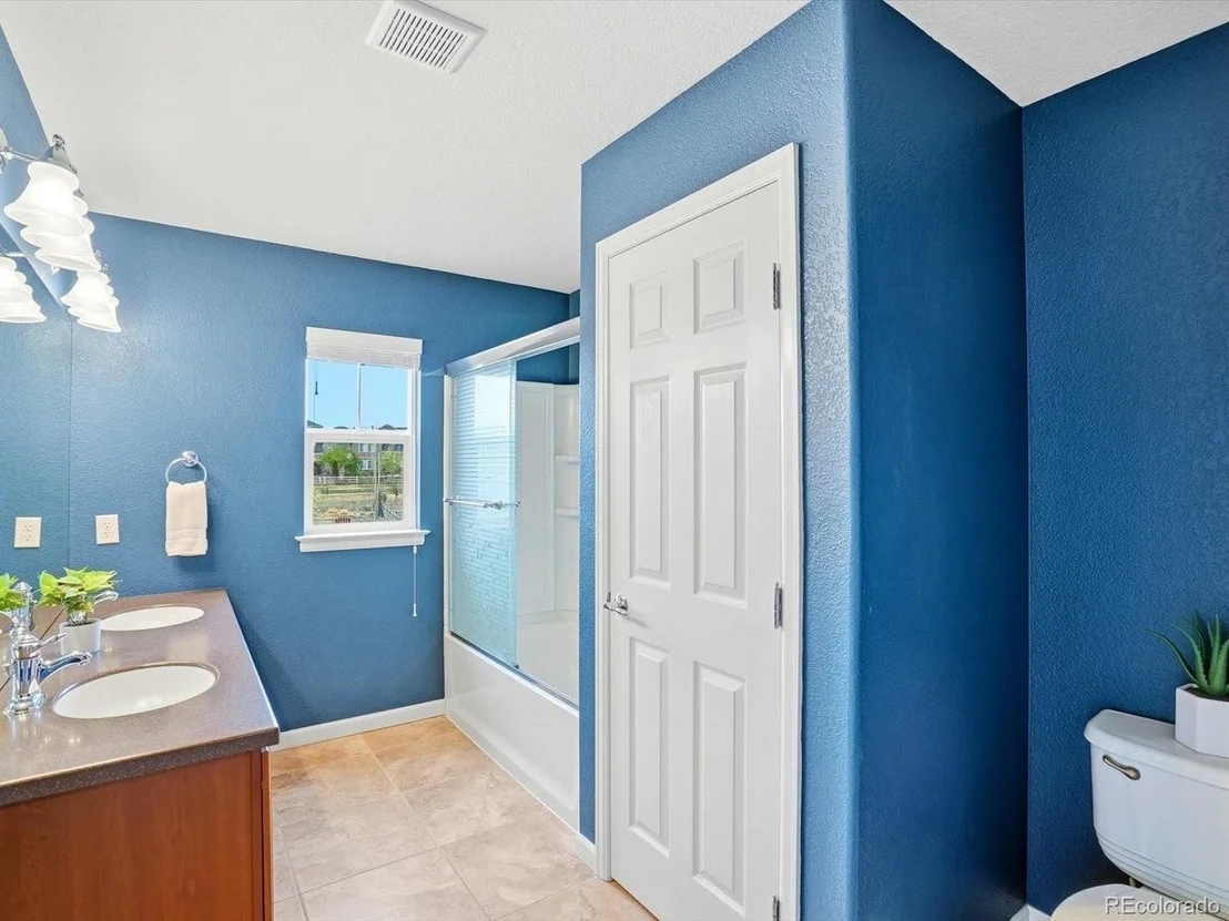 Photo of 2626 Gray Wolf Loop