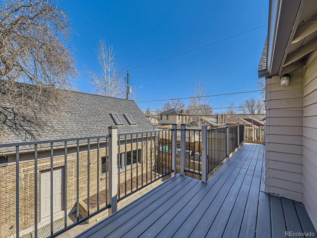 Photo of 2540 Forest St