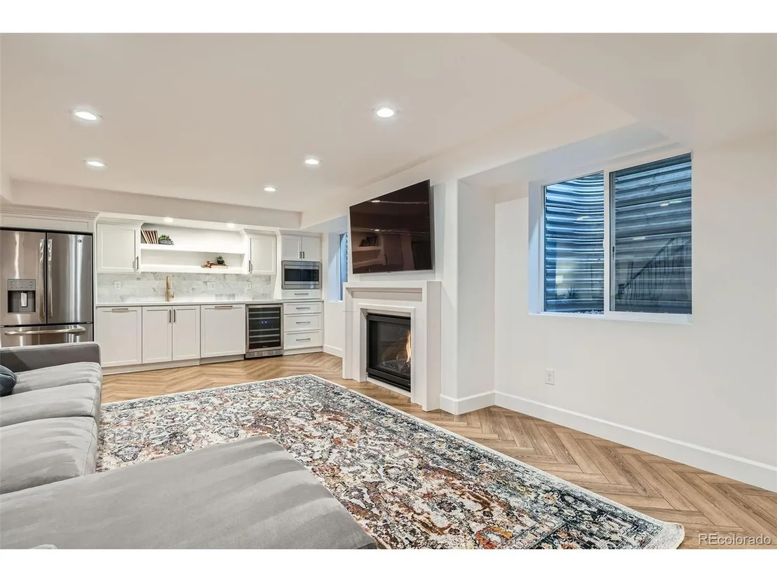 Photo of 366 Elm St