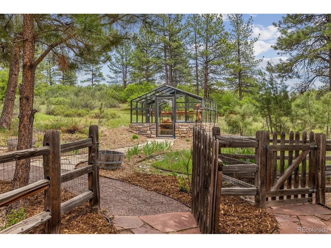 Photo of 2376 Trails End