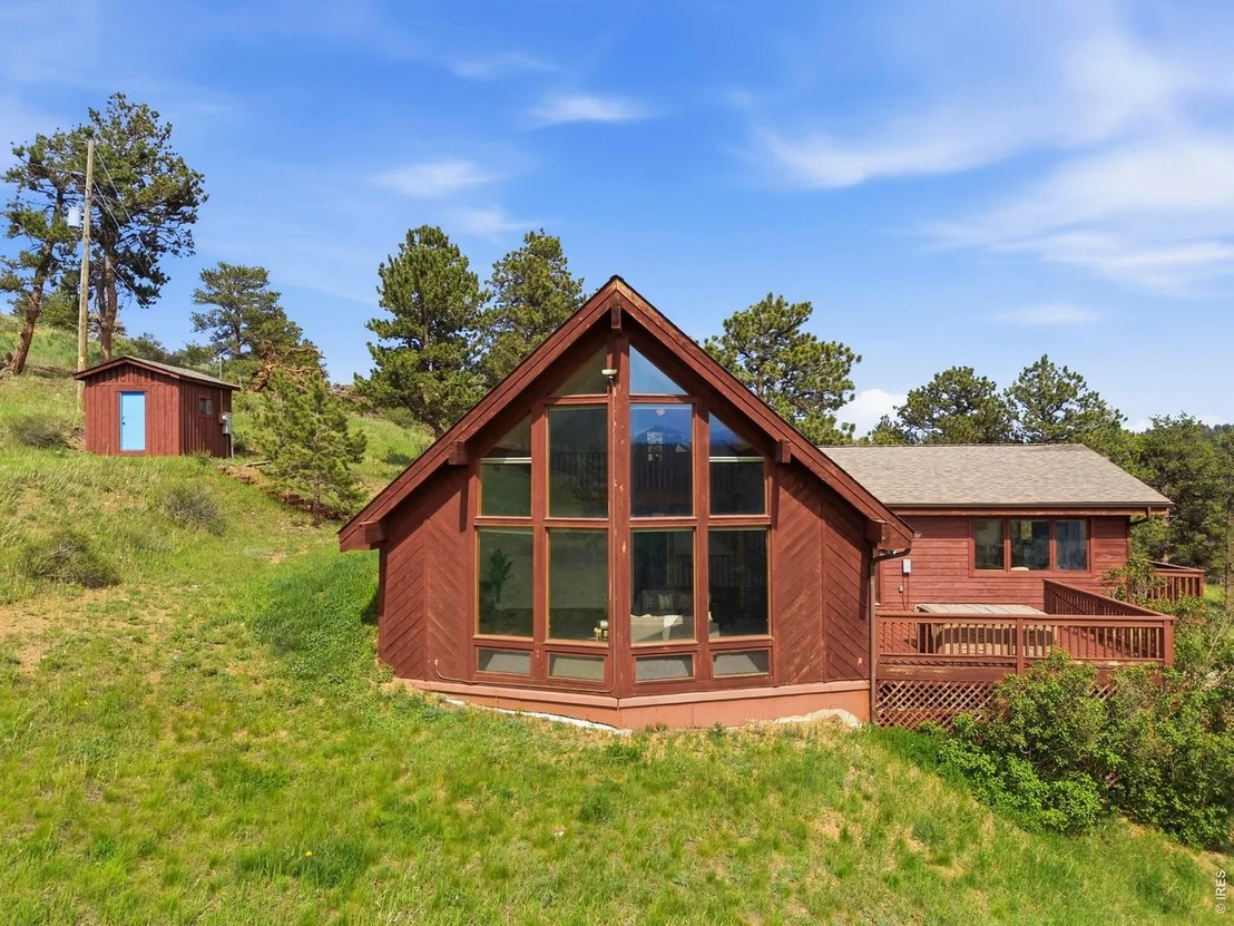 Photo of 8238 Sugarloaf Rd