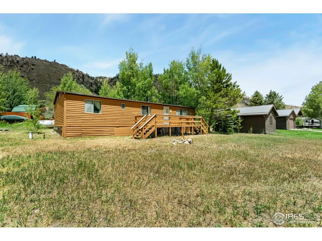 Photo of 277 Riverside Dr
