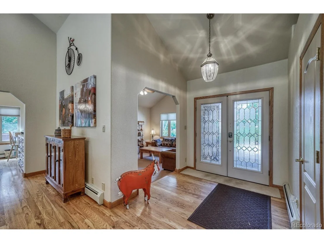 Photo of 127 Mesa Cir
