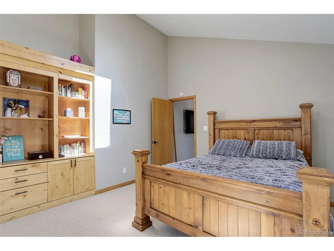 Photo of 26775 Light Ln