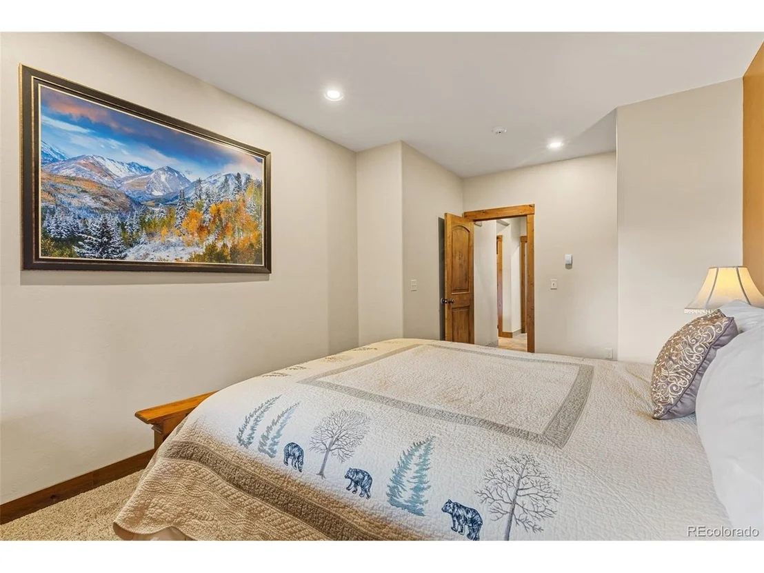 Photo of 861 High Point Dr
