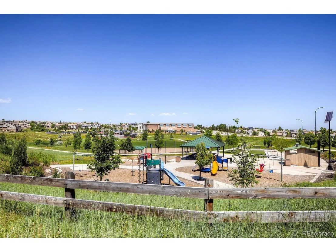 Photo of 10551 Laurelglen Cir