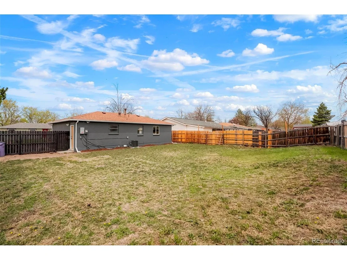 Photo of 13202 Olmsted Pl