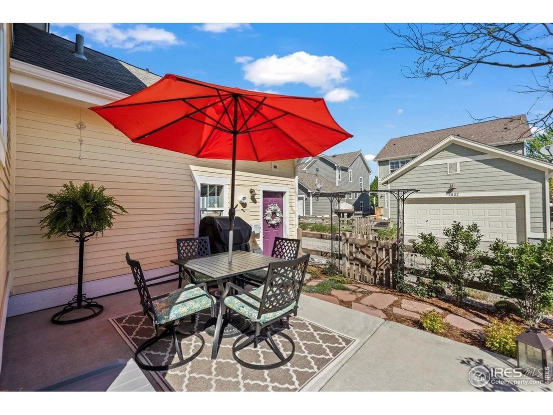 Photo of 2827 Twin Lakes Cir