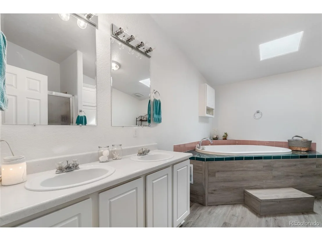 Photo of 207 Willow Dr