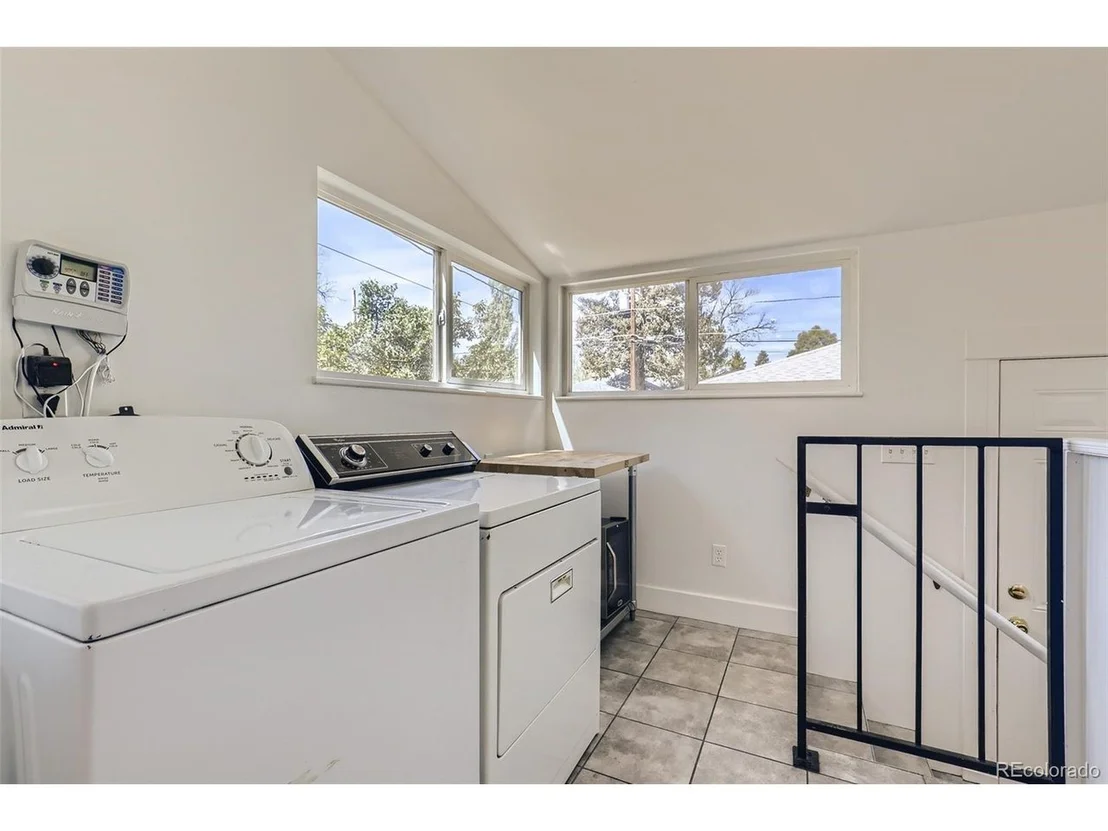 Photo of 3883 Lowell Blvd
