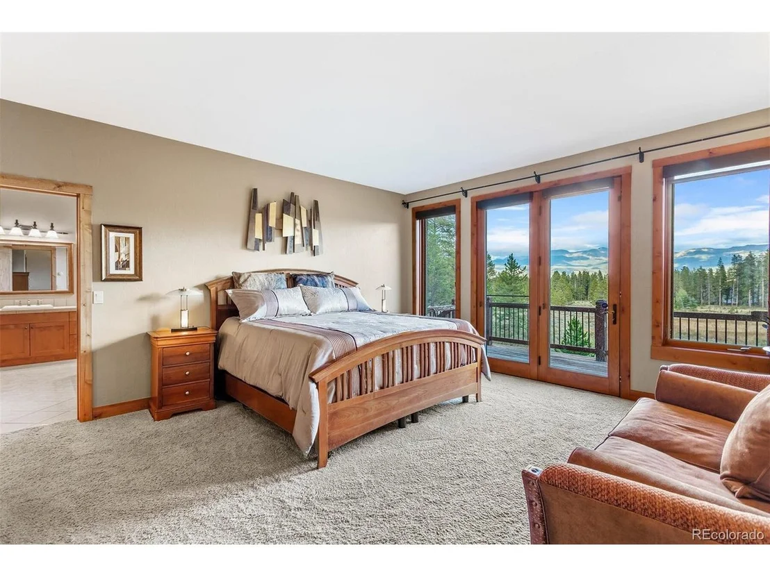 Photo of 657 Stagecoach Dr